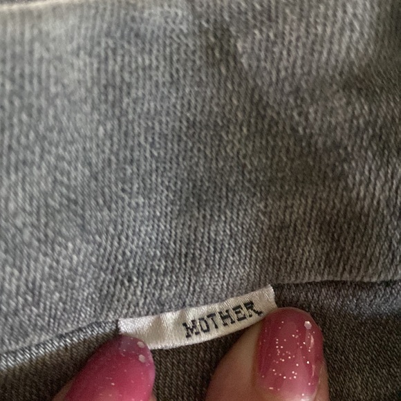 ❌SOLD❌ Mother The Looker Ankle Fray in All Nighter Gray🤍🖤🤍 - Picture 9 of 13